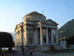 Museums lake Como